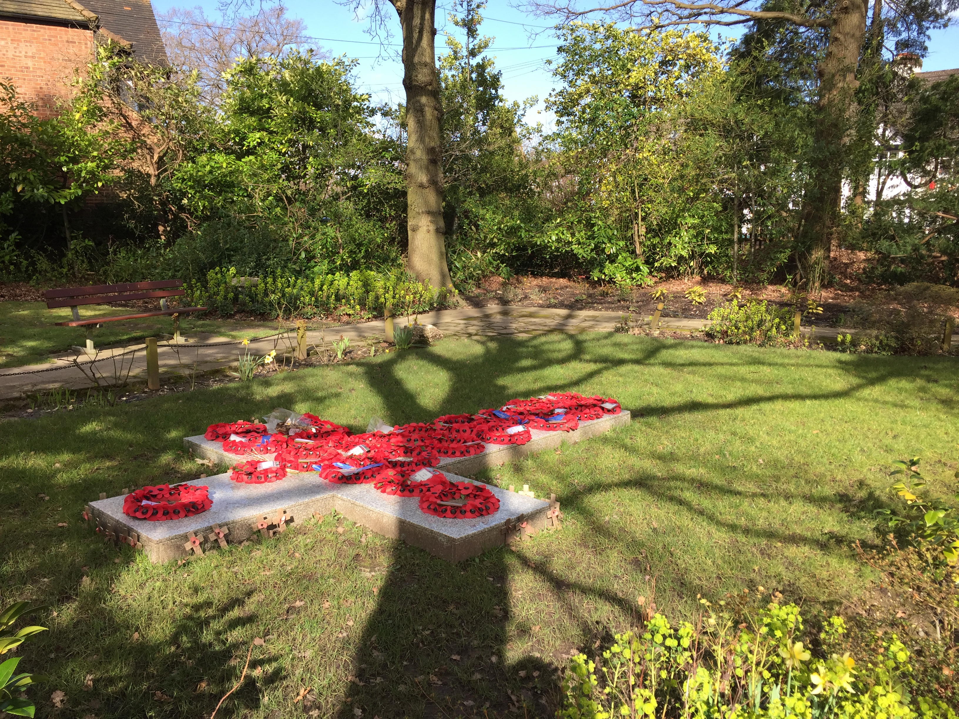 Petts Wood Garden of Remembrance War Memorials Online